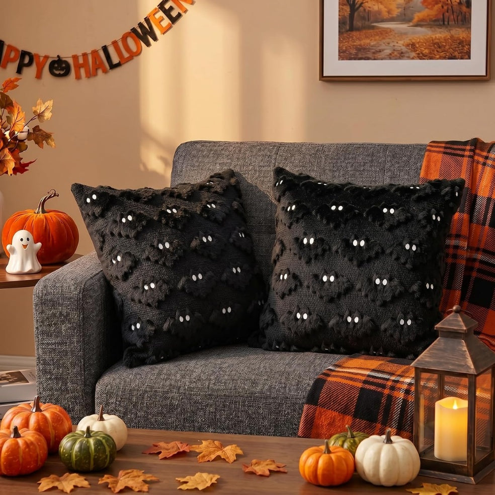 Halloween bat pillow covers, view 4